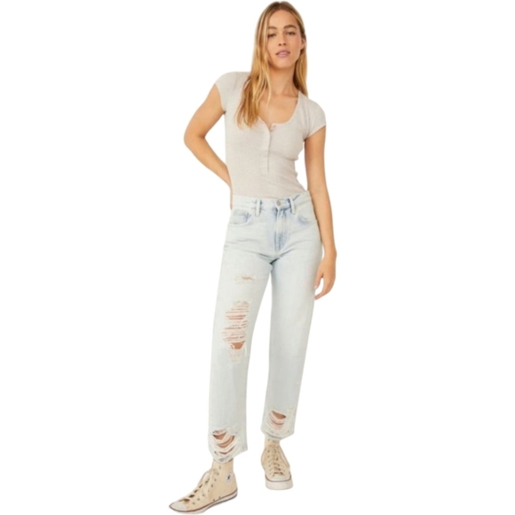 Free People Denim - Free People Bonita Distressed High Waist Jeans in Dream Blue•Size 28•NWT